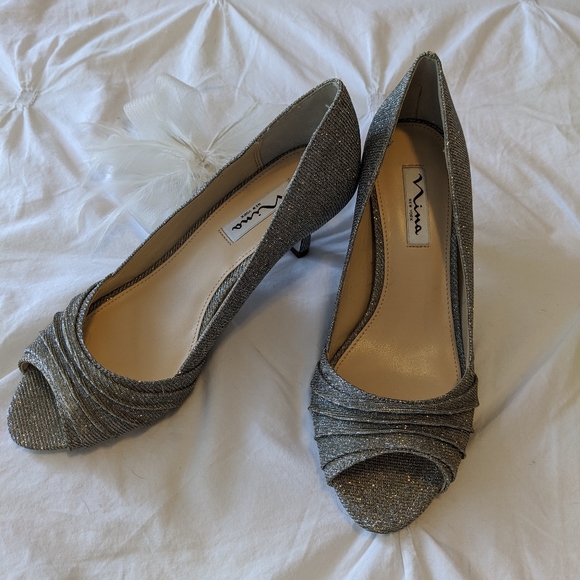 Carolyn' Peep Toe Pump - Picture 1 of 4